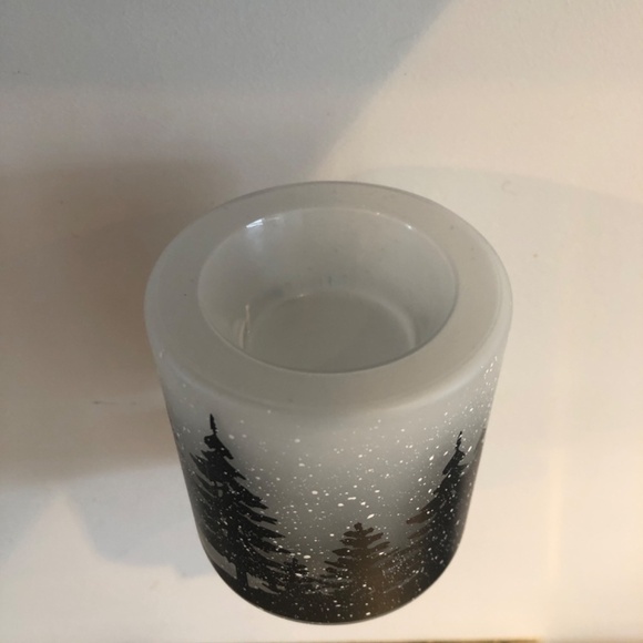 Scentsy WILDLIFE Mini Plug In Wax Warmer Lighted Frosted Glass Winter Deer Trees - Picture 9 of 16